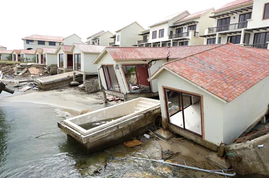 Chênh vênh bên chân sóng