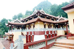 Công trình kiến trúc lạ ở chùa Hương ảnh 3