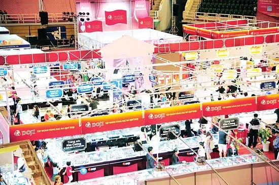 DOJI “ghi điểm” với giới yêu trang sức Sài thành