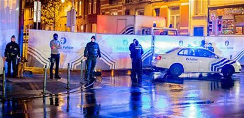 Có ít nhất 1 tên khủng bố là người Pháp trong vụ tấn công khủng bố Paris