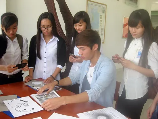 “Tay ngang” vẽ tranh 3D sống động