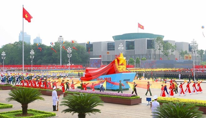 The grand ceremony and parade marking 70 years of the August Revolution and National Day (Photo: VNA)
