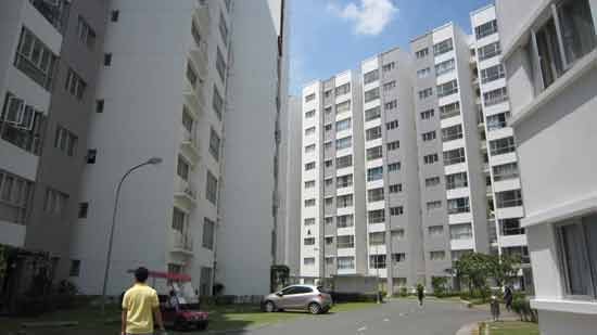 Medium income people must save 17 years to afford for a common apartment in HCMC (Photo: SGGP)