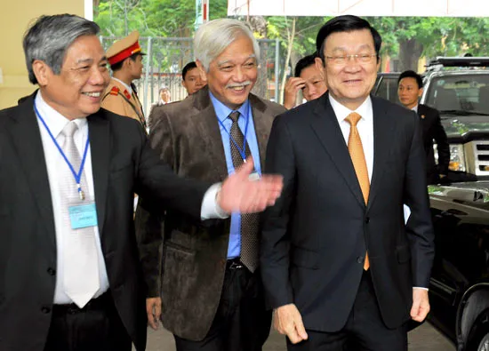 Lịch sử không chỉ là quá khứ mà còn soi chiếu hiện tại, dự báo tương lai