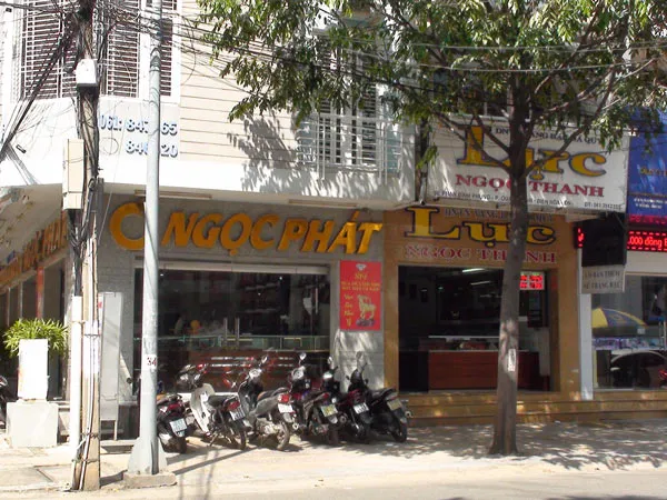 Đồng Nai: Tạm giữ hai nghi can Trung Quốc liên quan vụ bán gần 60 kg vàng giả