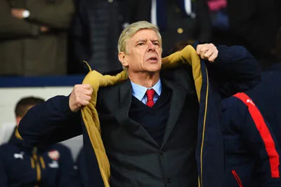 Arsenal: Từ không đến có ảnh 1