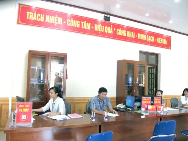 Tiến tới nhất thể hóa các chức danh lãnh đạo Đảng - chính quyền ảnh 2
