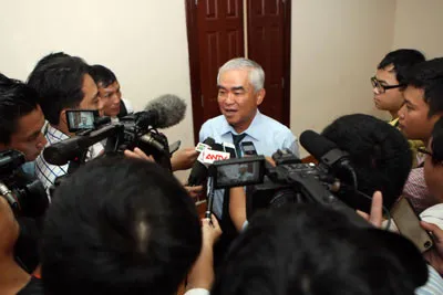 Làm khó nhau ảnh 1