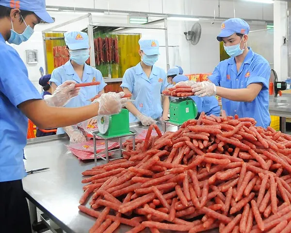 TPHCM không tăng giá bán hàng bình ổn trong 2 tháng tết