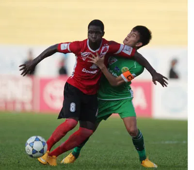 Tiền đạo Souleymane Diabate: Tôi tin sẽ tiếp tục chơi bóng ở V-League ảnh 1