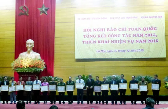 Ngăn chặn tình trạng thông tin giật gân, câu khách