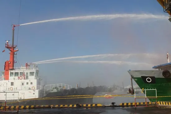 Diễn tập xử lý sự cố trên sông