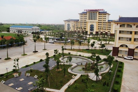 The Ministry of Education and Training (MoET) and Ministry of Health (MoH) will allow the private Ha Noi University of Business and Technology to start recruiting students for its medical and pharmacy courses when the university has enough lecturers and sufficient facilities, MoET has announced. — Photo dantri.com.vn