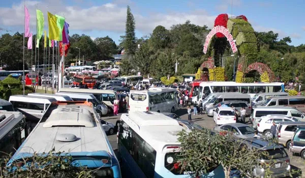 Đà Lạt đông nghẹt ngày đầu năm