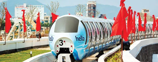 Khai trương hệ thống xe điện một ray trên cao tại Đà Nẵng