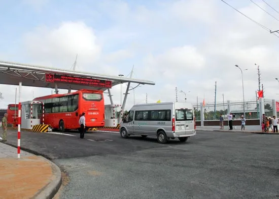Bến xe khách lớn nhất miền Tây chính thức hoạt động