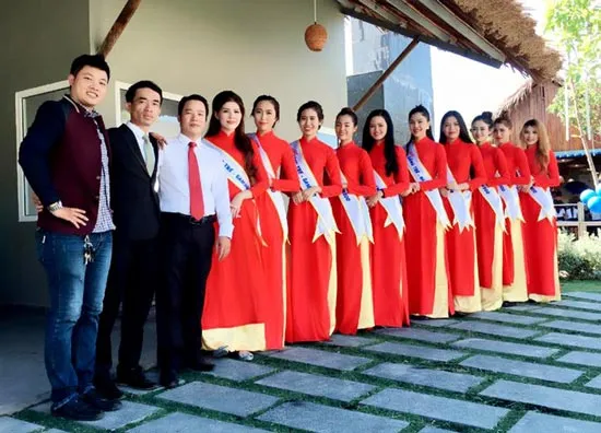 “Nghề bán dáng” vào mùa