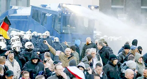 Châu Âu “nóng” chuyện kiểm soát người tị nạn