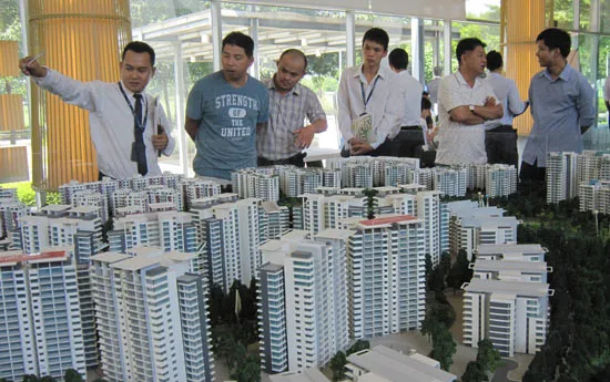 Vốn chảy mạnh vào bất động sản