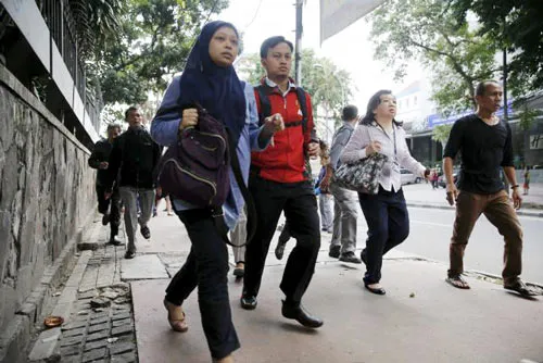 Đánh bom ở thủ đô Indonesia, 5 kẻ tấn công bị tiêu diệt ảnh 5