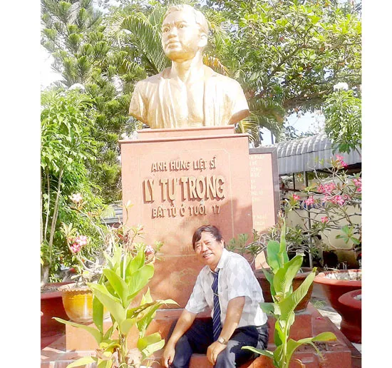 Thầy giáo đa tài