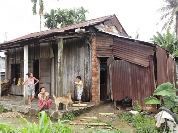 Gia đình 5 người bi đát ở thôn Phú Mỹ
