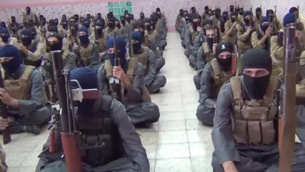 IS lập trại bí mật khắp châu Âu huấn luyện chiến binh tấn công kiểu "đặc nhiệm"