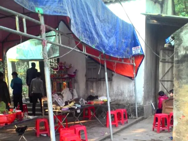 Hà Tĩnh: Mâu thuẫn, dùng cào bổ chết người