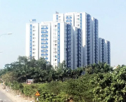 Căng thẳng chuyện tranh chấp quyền quản lý chung cư