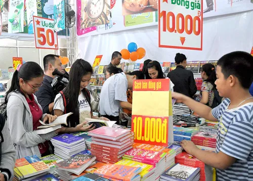 Sức sống thơ ca trong mắt thi nhân