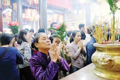 Tháng Giêng đi lễ chùa
