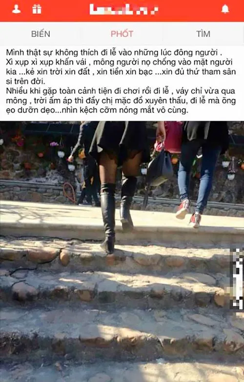 Ăn mặc phản cảm chốn linh thiêng