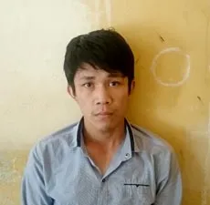 Nổ súng cướp bất thành, rút dao đâm chủ nhà