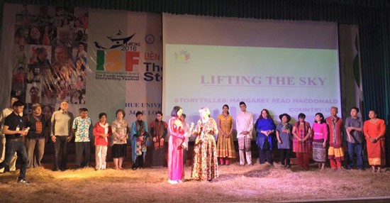 Storytellers from ASEAN countries and 30 countries all over the world participate in the event.