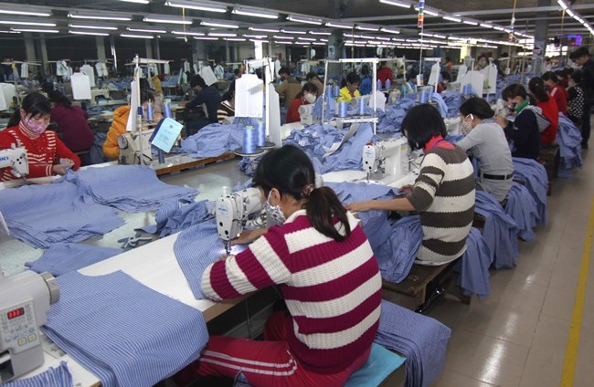 TPP will bring opportunities to Viet Nam's businesses, especially those in the textile, garment and footwear sectors. — VNA/VNS Photo Vu Sinh