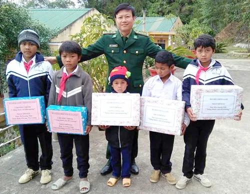 Tấm lòng người lính