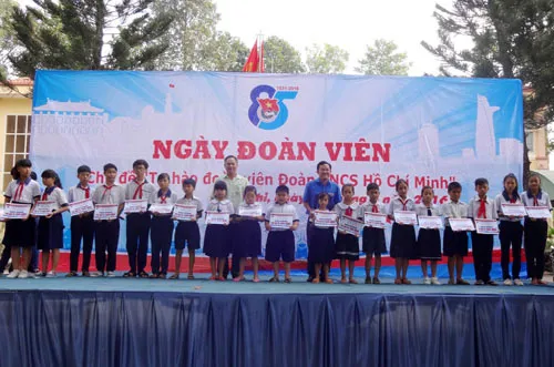 Ngày Đoàn viên thiết thực ảnh 5