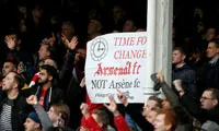 Wenger sốc vì khán giả Arsenal ảnh 2