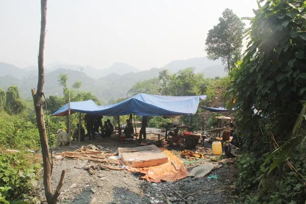 Quảng Nam: 4 phu vàng chết do ngạt khí