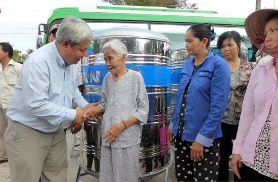 Tấm lòng với “xứ mặn” Bến Tre