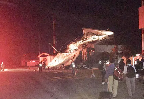 Động đất tại Ecuador,  77  người chết