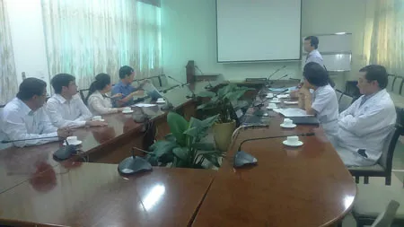 Bạn gái hiến thận để ghép cho nhà báo Hữu Bằng