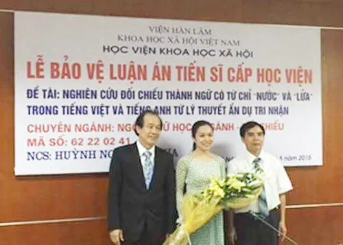 Có hay không lò đào tạo tiến sĩ?