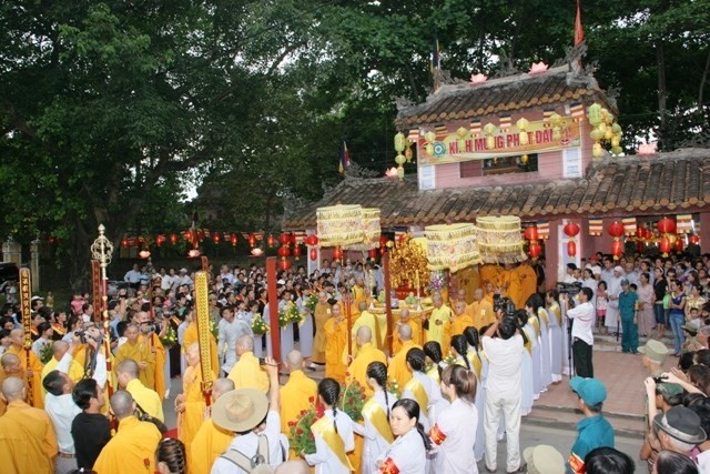 Buddha's Birthday commemoration in Hue city. (Source: sugiachanh.com)
