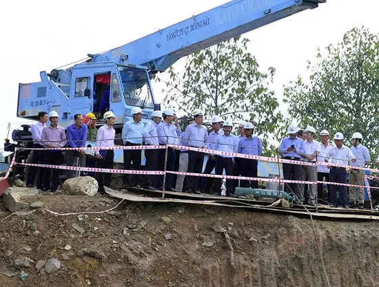 Hoàn thành xây mố cầu Ghềnh mới vào cuối tháng 5