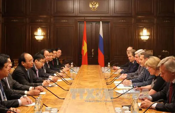 Thủ tướng Nguyễn Xuân Phúc gặp Chủ tịch Duma Quốc gia Nga