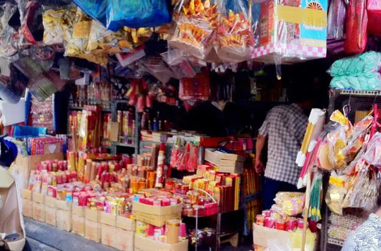 Hạn chế rải, đốt vàng mã