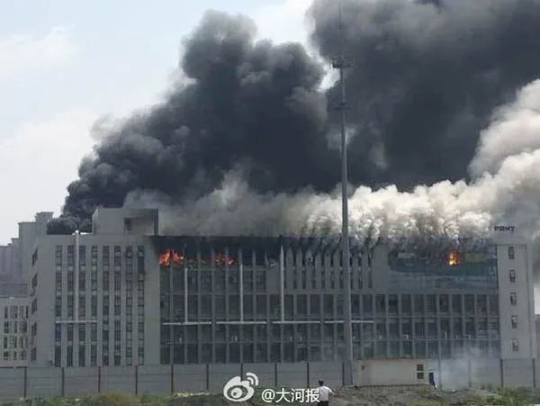 Cháy nhà máy may mặc ở Trung Quốc