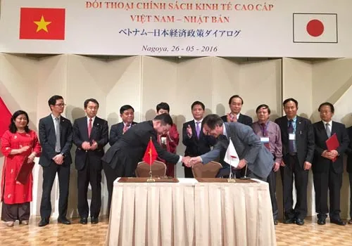 FPT số hóa sách giáo khoa cho Nhật Bản