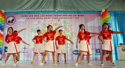 Sôi nổi ''Ngày hội trẻ em khuyết tật lần thứ 20 năm 2016''